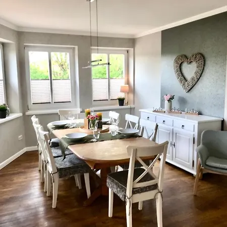 Semesterbostad Ferienhaus Ankerplatz *